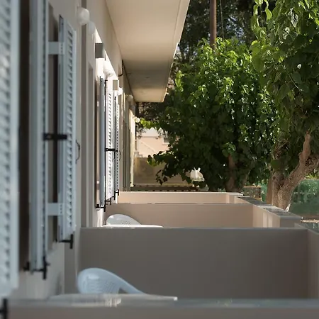 Nikolatos * Longos (Achaea)