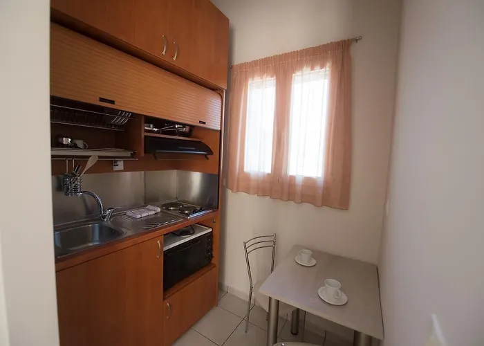 Nikolatos Appartement *